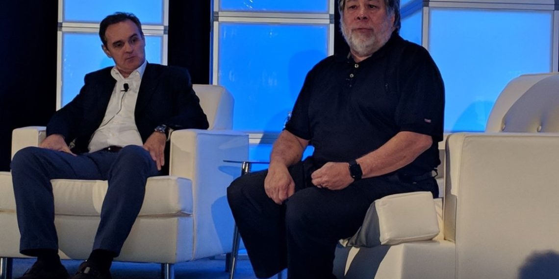 Woz takes a broad but hopeful view of AI, IoT
